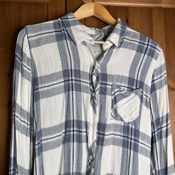Rails Hunter Flannel Plaid Button Down Shirt Women’s Medium Blue White Cowgirl - Picture 6 of 10
